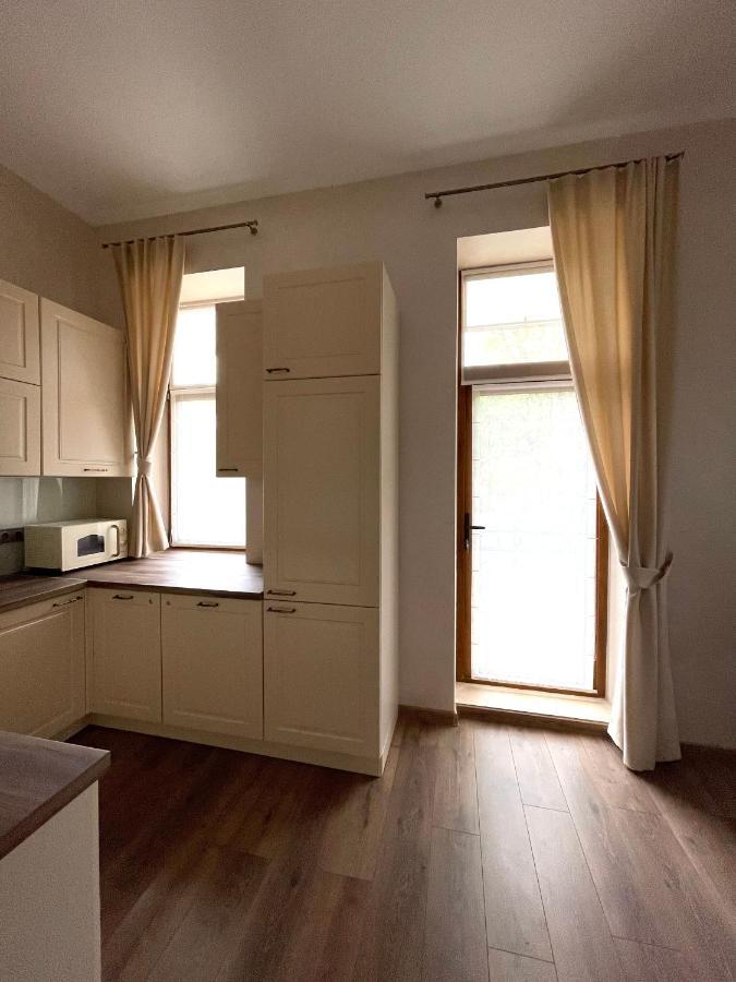 Pride Apartment Λβιβ Εξωτερικό φωτογραφία